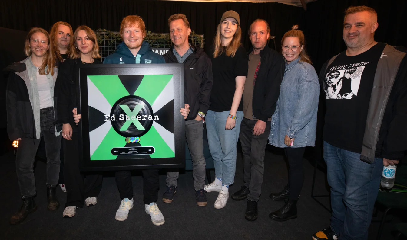 News-Titelbild - Warner Music ehrt Ed Sheeran beim Hurricane Festival
