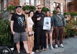 News-Titelbild - Warner Music verleiht Platin an Peter Fox in der Schweiz