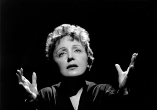 News-Titelbild - Edith Piaf,  wie sie noch nie gehört wurde – in Begleitung eines Symphonieorchesters